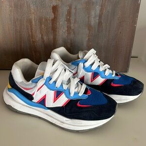 New Balance 57 40 blue colorful sneakers size 8.5